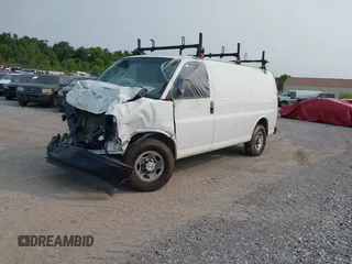 2020 Chevrolet City Express Cargo z VIN 1GCZGGFG4L1249514, wystawiony jako IAAI lot #42252241 z przebiegiem 50 mil mil oraz . Historia ofert i sprzedaży dostępna na DreamBid. Obrazek 2.
