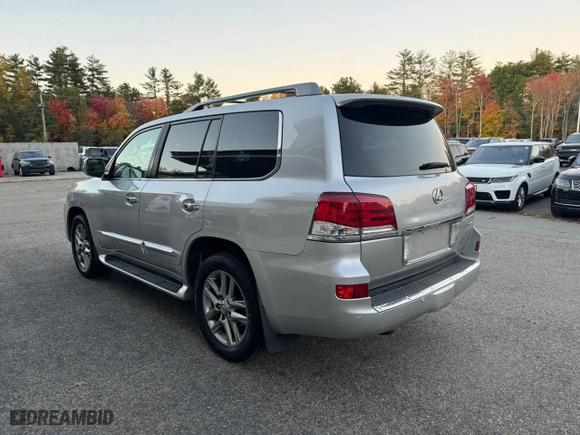 2013 Lexus LX 570 with VIN JTJHY7AX8D4089490, listed as a Copart auction lot 76832954 with 203,267 mi miles and Clean Title. Bid and sale history available at carsss.com. Image 3.