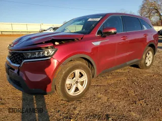 2022 Kia Sorento LX z VIN 5XYRGDLC4NG108722, wystawiony jako Copart lot #49582915 z przebiegiem 70 094 mil mil oraz Szkoda całkowita • Salvage title. Historia ofert i sprzedaży dostępna na DreamBid. Obrazek 1.