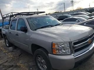 2008 Chevrolet Silverado 1500 LTZ with VIN 3GCEC13J78G168779, listed as a IAAI auction lot 41589457 with 250,207 mi miles. Bid and sale history available at carsss.com. Image 1.