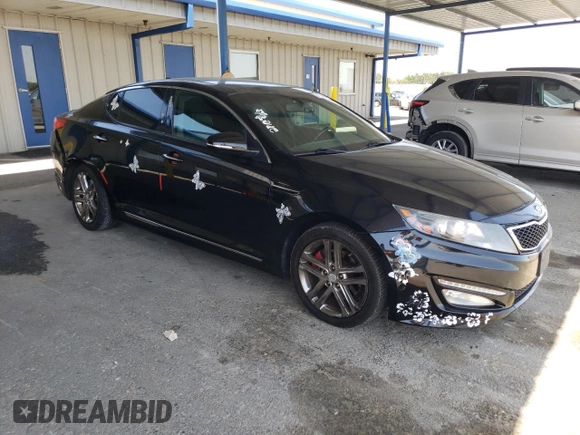 2013 Kia Optima SX с VIN 5XXGR4A65DG190896, выставлен на аукционе Copart как лот 59630485 с пробегом 136 385 миль миль и Списание • Salvage title. История ставок и продаж доступна на DreamBid. Изображение 4.