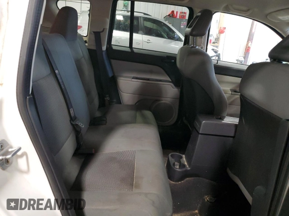 2007 Jeep Compass Sport with VIN 1J8FF47W17D188596, listed as a Copart auction lot 45799335 with 141,636 mi miles and Salvage Title. Bid and sale history available at carsss.com. Image 12.