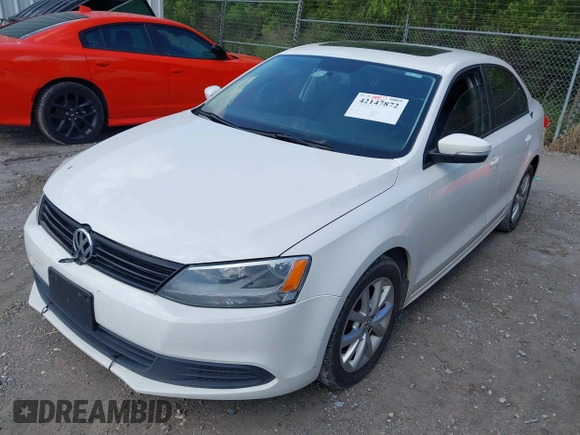 2012 Volkswagen Jetta Sedan SE w/Convenience & Sunroof with VIN 3VWDX7AJ9CM341490, listed as a IAAI auction lot 42147872 with 207,723 mi miles. Bid and sale history available at carsss.com. Image 2.