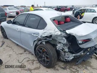2021 Alfa Romeo Giulia z VIN ZARFAMAN6M7645490, wystawiony jako IAAI lot #42165037 z przebiegiem 57 701 mil mil oraz . Historia ofert i sprzedaży dostępna na DreamBid. Obrazek 3.
