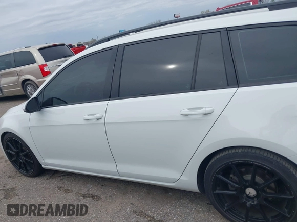 2016 Volkswagen Golf SportWagen S with VIN 3VWA17AU6GM520199, listed as a IAAI auction lot 41339000 with 158,190 mi miles. Bid and sale history available at carsss.com. Image 14.