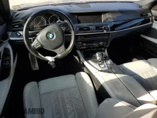 2013 BMW M5 with VIN WBSFV9C58DC772881, listed as a Copart auction lot 48230075 with 0 mi miles and Salvage Title. Bid and sale history available at carsss.com. Image 8.