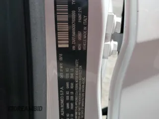 2019 Alfa Romeo Giulia z VIN ZARFAMANXK7600999, wystawiony jako Copart lot #55025785 z przebiegiem 102 625 mil mil oraz Tytuł czysty. Historia ofert i sprzedaży dostępna na DreamBid. Obrazek 13.
