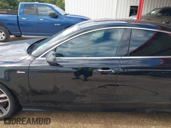 2012 Audi A7 Prestige with VIN WAU3GAFC7CN158467, listed as a IAAI auction lot 42583561 with 180,940 mi miles and . Bid and sale history available at DreamBid. Image 12.