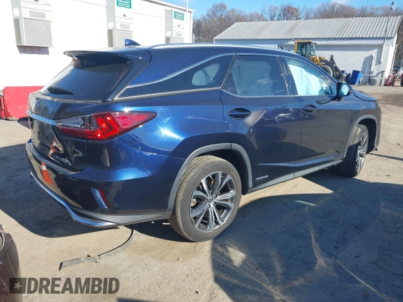 2022 Lexus RX with VIN JTJHGKFAXN2023336, listed as a IAAI auction lot 40967132 with 27,947 mi miles. Bid and sale history available at carsss.com. Image 4.
