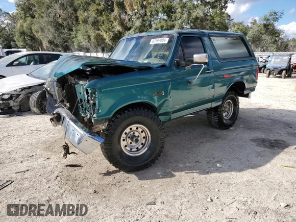 1996 Ford Bronco Custom with VIN 1FMEU15HXTLB54292, listed as a Copart auction lot 82197904 with Not Provided miles and Non Repairable. Bid and sale history available at DreamBid. Image 1.