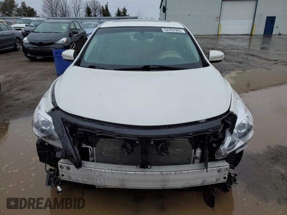 2015 Nissan Altima SL with VIN 1N4AL3AP4FN399599, listed as a Copart auction lot 52492965 with 303,515 mi miles and Clean Title. Bid and sale history available at DreamBid. Image 5.