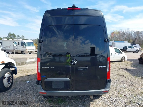 2019 Mercedes-Benz Sprinter Passenger Van with VIN WDZPF0CD5KP160624, listed as a IAAI auction lot 41709866 with NaN miles. Bid and sale history available at carsss.com. Image 16.