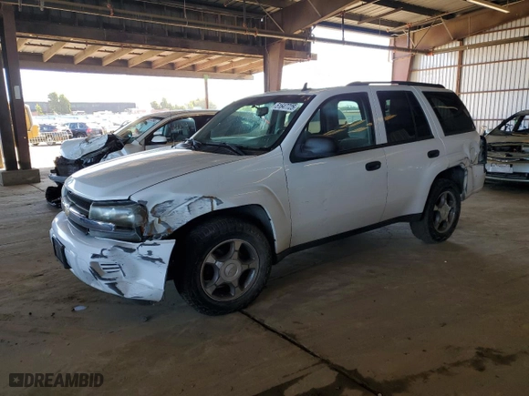 2008 Chevrolet TrailBlazer Fleet w/2FL with VIN 1GNDT13S682185884, listed as a Copart auction lot 51647725 with 179,461 mi miles and Salvage Title. Bid and sale history available at carsss.com. Image 1.