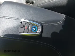 2017 BMW i3 z VIN WBY1Z8C55HV551697, wystawiony jako IAAI lot #41534229 z przebiegiem Nie podano mil oraz . Historia ofert i sprzedaży dostępna na DreamBid. Obrazek 11.