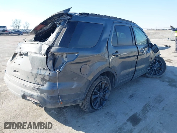 2019 Ford Explorer XLT z VIN 1FM5K8D87KGA09217, wystawiony jako IAAI lot #41696326 z przebiegiem 60 785 mil mil oraz . Historia ofert i sprzedaży dostępna na DreamBid. Obrazek 4.
