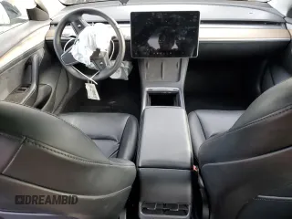 2022 Tesla Model 3 z VIN 5YJ3E1EA3NF288398, wystawiony jako Copart lot #46535375 z przebiegiem 89 968 mil mil oraz Szkoda całkowita • Salvage title. Historia ofert i sprzedaży dostępna na DreamBid. Obrazek 8.