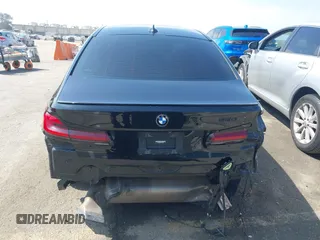 2022 BMW 5 Series 530i с VIN WBA53BH07NWX62224, выставлен на аукционе IAAI как лот 42348984 с пробегом 120 937 миль миль и . История ставок и продаж доступна на DreamBid. Изображение 17.