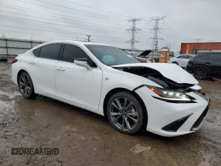 2021 Lexus ES with VIN 58AGZ1B17MU093330, listed as a Copart auction lot 87241474 with 31,355 mi miles and Salvage Title. Bid and sale history available at carsss.com. Image 4.