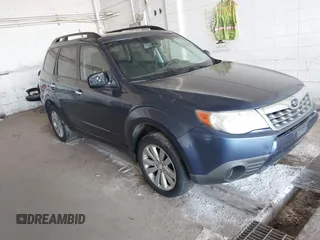 2011 Subaru Forester X Premium с VIN JF2SHBDC0BH710622, выставлен на аукционе IAAI как лот 42370329 с пробегом 138 864 миль миль и . История ставок и продаж доступна на DreamBid. Изображение 1.