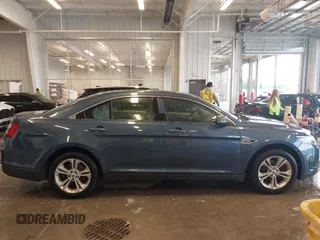 2018 Ford Taurus SE с VIN 1FAHP2D82JG111965, выставлен на аукционе IAAI как лот 42146440 с пробегом 158 090 миль миль и . История ставок и продаж доступна на DreamBid. Изображение 13.