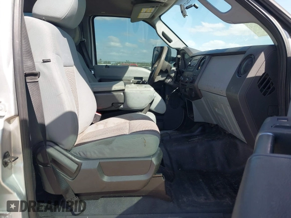 2016 Ford F-250 Lariat with VIN 1FT7W2B63GEB12976, listed as a IAAI auction lot 41822870 with 269,196 mi miles and . Bid and sale history available at DreamBid. Image 5.