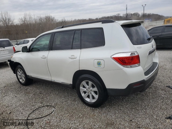 2013 Toyota Highlander with VIN 5TDZK3EH0DS102080, listed as a Copart auction lot 47295035 with 140,509 mi miles and Salvage Title. Bid and sale history available at carsss.com. Image 2.