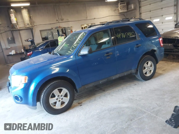 2011 Ford Escape XLT with VIN 1FMCU0D73BKA91356, listed as a IAAI auction lot 41765480 with 82,320 mi miles. Bid and sale history available at carsss.com. Image 2.
