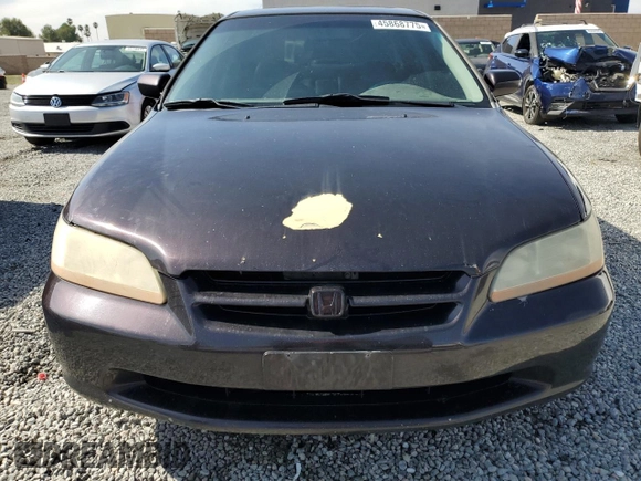 1998 Honda Accord EX z VIN 1HGCG1650WA014227, wystawiony jako Copart lot #45868775 z przebiegiem 348 362 mil mil oraz Szkoda całkowita • Salvage title. Historia ofert i sprzedaży dostępna na DreamBid. Obrazek 5.
