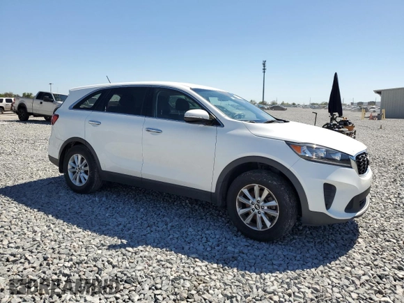 2020 Kia Sorento L with VIN 5XYPG4A36LG642800, listed as a Copart auction lot 49145615 with 107,547 mi miles and Non Repairable. Bid and sale history available at carsss.com. Image 4.