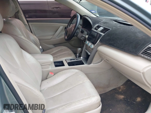 2008 Toyota Camry LE with VIN 4T1BE46K68U771153, listed as a IAAI auction lot 42103998 with 252,811 mi miles and . Bid and sale history available at DreamBid. Image 5.