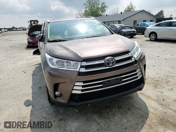 2018 Toyota Highlander SE with VIN 5TDKZRFH5JS276270, listed as a Copart auction lot 52291865 with 177,857 mi miles and Salvage title. Bid and sale history available at DreamBid. Image 11.