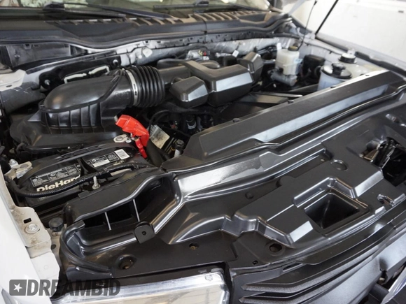 2019 Ford Super Duty F-250 SRW XL with VIN 1FTBF2A61KEE54690, listed as a Copart auction lot 83430304 with 43,609 mi miles and Salvage Title. Bid and sale history available at carsss.com. Image 6.