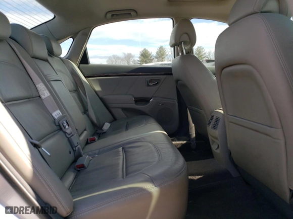 2011 Hyundai Azera Limited with VIN KMHFC4DFXBA530864, listed as a Copart auction lot 45673405 with 96,940 mi miles and Salvage Title. Bid and sale history available at carsss.com. Image 10.