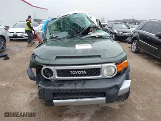 2014 Toyota FJ Cruiser with VIN JTEBU4BF4EK189989, listed as a IAAI auction lot 41600903 with 1 mi miles. Bid and sale history available at carsss.com. Image 12.