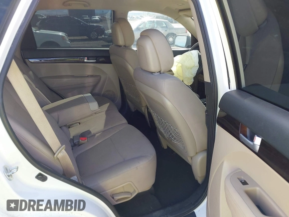 2015 Kia Sorento LX with VIN 5XYKT4A75FG608229, listed as a IAAI auction lot 40395853 with 81,115 mi miles. Bid and sale history available at carsss.com. Image 8.