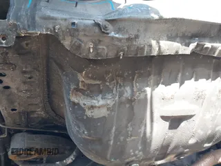 2019 GMC Acadia SLE z VIN 1GKKNRLA0KZ273154, wystawiony jako IAAI lot #41742680 z przebiegiem 52 885 mil mil oraz . Historia ofert i sprzedaży dostępna na DreamBid. Obrazek 18.