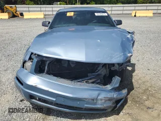 2005 Ford Mustang Deluxe z VIN 1ZVFT80N155224106, wystawiony jako Copart lot #56429875 z przebiegiem 80 238 mil mil oraz Szkoda całkowita • Salvage title. Historia ofert i sprzedaży dostępna na DreamBid. Obrazek 5.