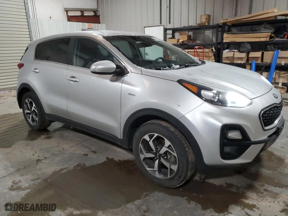 2020 Kia Sportage LX with VIN KNDPMCAC2L7641319, listed as a Copart auction lot 45365585 with 86,123 mi miles and Non Repairable. Bid and sale history available at carsss.com. Image 4.