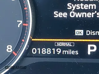 2024 Mitsubishi Outlander ES z VIN JA4J3UA85RZ004684, wystawiony jako IAAI lot #41289047 z przebiegiem 18 819 mil mil oraz . Historia ofert i sprzedaży dostępna na DreamBid. Obrazek 15.