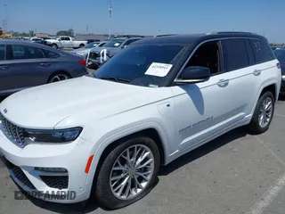 2023 Jeep Grand Cherokee Summit Reserve with VIN 1C4RJYE68P8787968, listed as a IAAI auction lot 42338911 with 28,652 mi miles and . Bid and sale history available at DreamBid. Image 17.