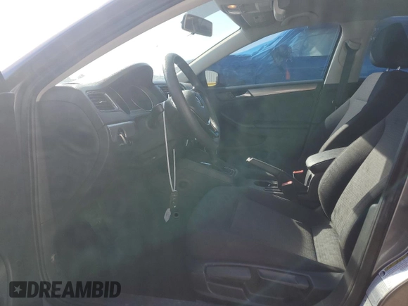 2015 Volkswagen Jetta Sport с VIN 3VWD17AJ4FM201966, выставлен на аукционе Copart как лот 87069014 с пробегом 46 211 миль миль и Списание • Salvage title. История ставок и продаж доступна на DreamBid. Изображение 7.