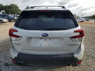 2019 Subaru Forester Premium with VIN JF2SKAECXKH464561, listed as a Copart auction lot 61057425 with 121,967 mi miles and Salvage title. Bid and sale history available at DreamBid. Image 6.