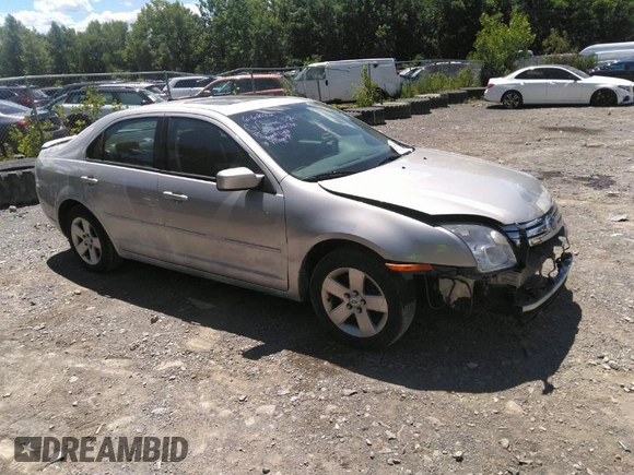 2007 Ford Fusion SE with VIN 3FAHP01127R152030, listed as a IAAI auction lot 33457957 with 197,513 mi miles. Bid and sale history available at carsss.com. Image 1.