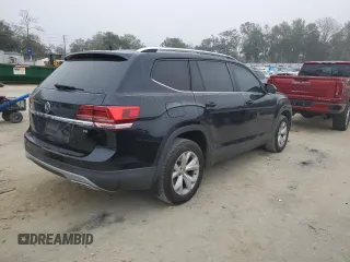 2018 Volkswagen Atlas SE with VIN 1V2CR2CA3JC504978, listed as a Copart auction lot 42823925 with 189,139 mi miles and Clean title. Bid and sale history available at DreamBid. Image 3.
