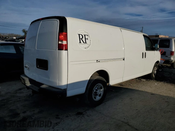 2015 Chevrolet Express Cargo with VIN 1GCZGUCG8F1264704, listed as a Copart auction lot 81811474 with 114,670 mi miles and Salvage title. Bid and sale history available at DreamBid. Image 3.
