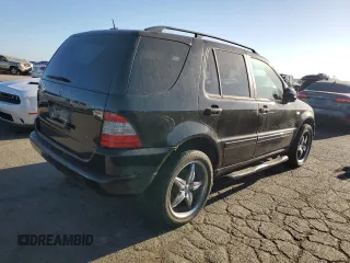 2001 Mercedes-Benz M 320/430/500 z VIN 4JGAB72E81A223281, wystawiony jako Copart lot #71578344 z przebiegiem 112 186 mil mil oraz Czysty tytuł • Clean title. Historia ofert i sprzedaży dostępna na DreamBid. Obrazek 3.