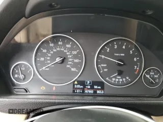 2013 BMW 3 Series 328i xDrive с VIN WBA3B5G53DNP40332, выставлен на аукционе Copart как лот 58344195 с пробегом 167 903 миль миль и Списание • Salvage title. История ставок и продаж доступна на DreamBid. Изображение 9.