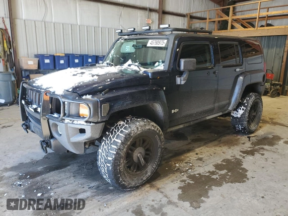 2008 Hummer H3 SUV Luxury with VIN 5GTEN13E388142322, listed as a Copart auction lot 45790975 with 147,144 mi miles and Clean Title. Bid and sale history available at carsss.com. Image 1.