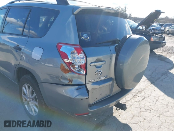 2008 Toyota RAV4 with VIN JTMBK33V486036696, listed as a IAAI auction lot 41718683 with 220,406 mi miles. Bid and sale history available at carsss.com. Image 6.