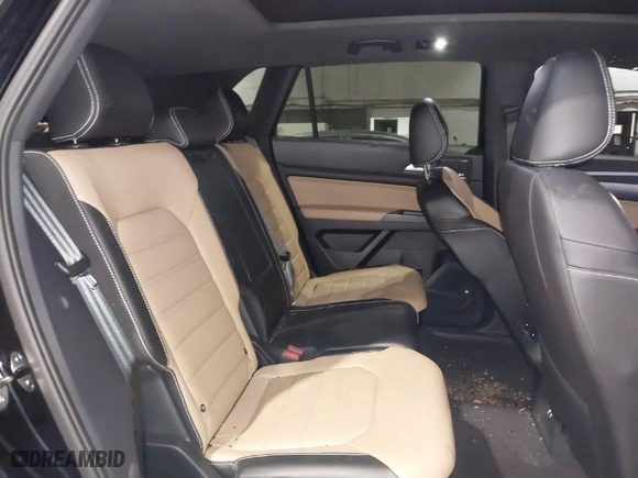 2022 Volkswagen Atlas Cross Sport 3.6L V6 SEL Premium R-Line with VIN 1V2FE2CAXNC204546, listed as a IAAI auction lot 41124737 with 51,226 mi miles. Bid and sale history available at carsss.com. Image 8.